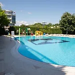 Regata Palace Ξενοδοχείο 4*