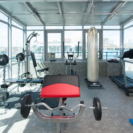 酒店 Regata Palace 4*