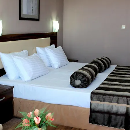 Regata Palace 4*