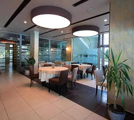 Regata Palace 阳光海滩