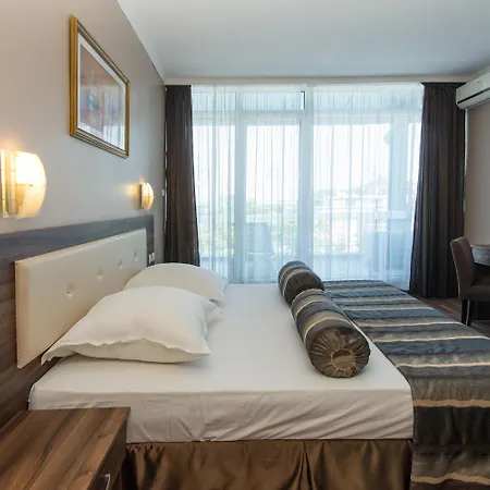 Regata Palace Hotell 4*