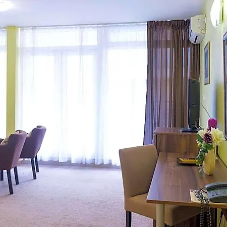 Regata Palace فندق 4*