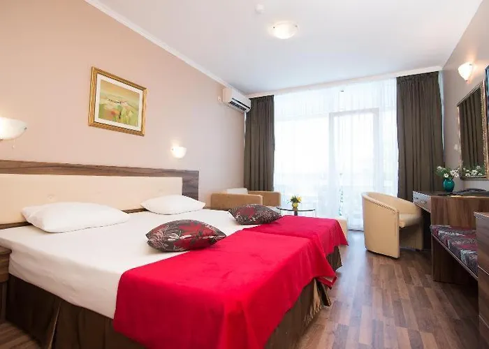 Regata Palace 4*